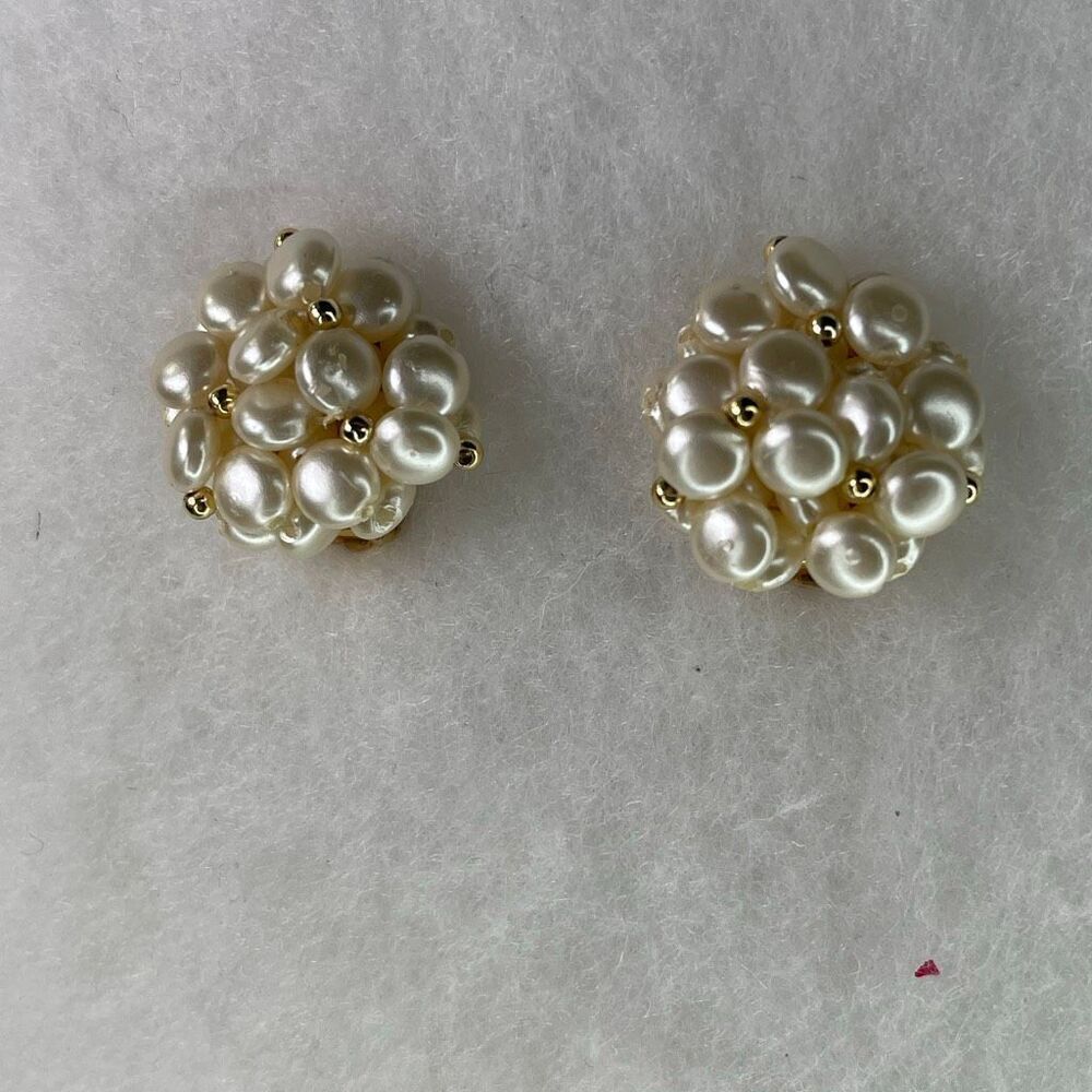 Vintage Faux fresh water pearl button earrings